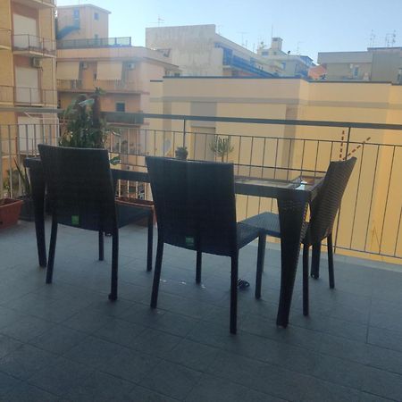 מילאצו Eolian Port B&B חדר תמונה